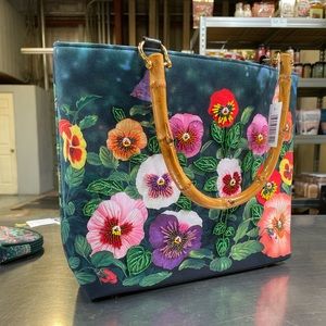 Pansies tote